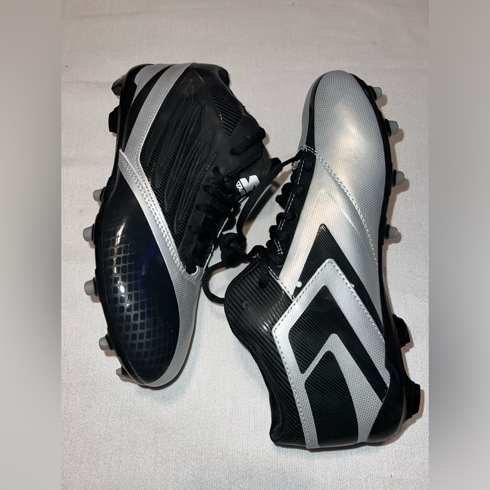 Nwot mens starter cleats